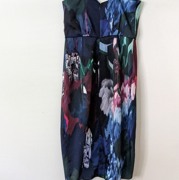 Chelsea28 Dress - Picture 5 of 6